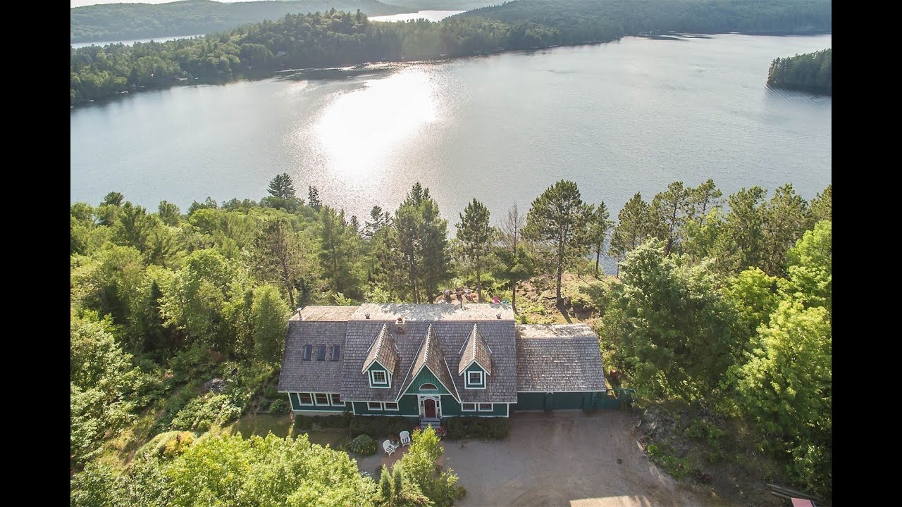 Custom Lakeview Home in Kawartha Lakes, Canada