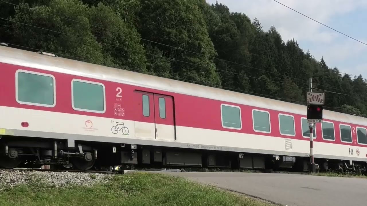 Železničné priecestie Ľubochňa (SP0157) | 17.8.2025 / Železniční přejezd / Slovak railroad crossing