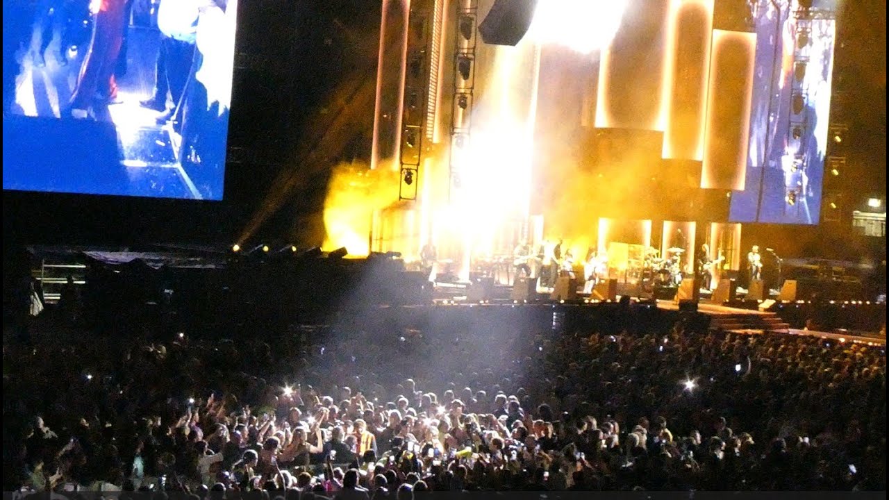 Robbie Williams - Something Beautiful | live Croke Park Dublin 2025