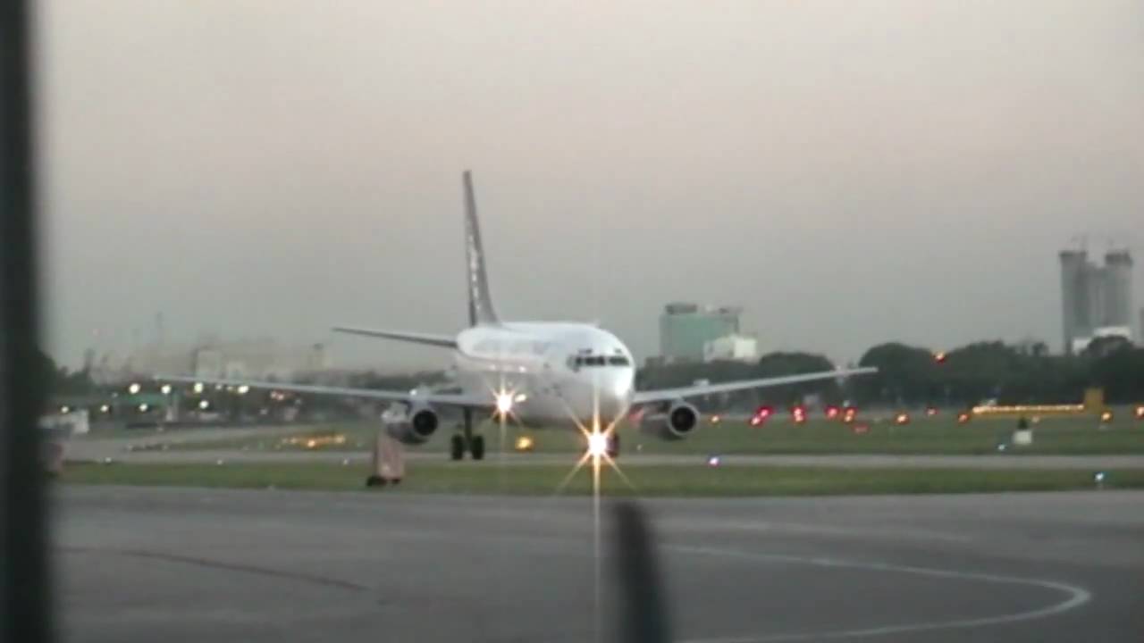 Ultimo aterrizaje del poderoso 737-200 de Aerolineas Argentinas, LV-ZEC