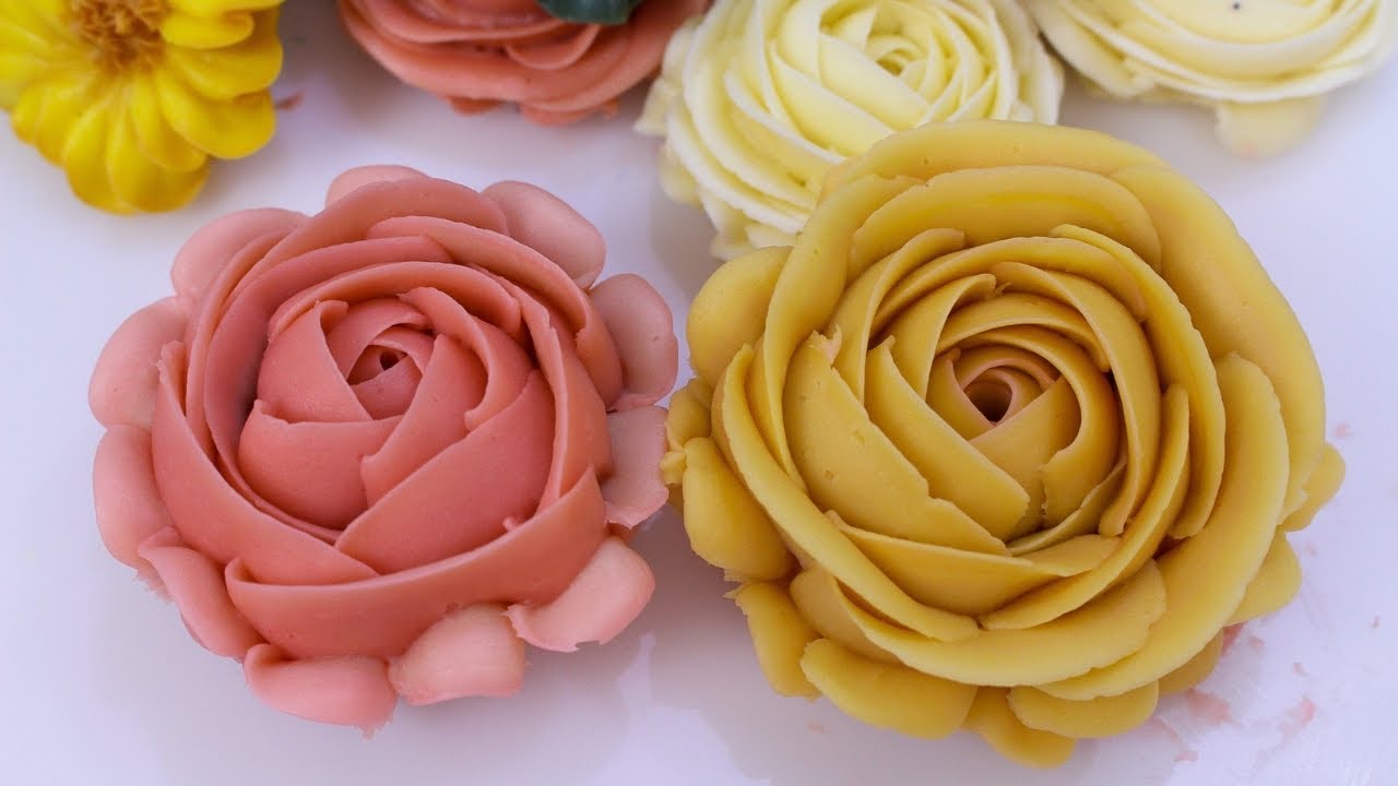 COMO FAZER FLORES DE CHOCOLATE PLÁSTICO - CHEF LÉO OLIVEIRA