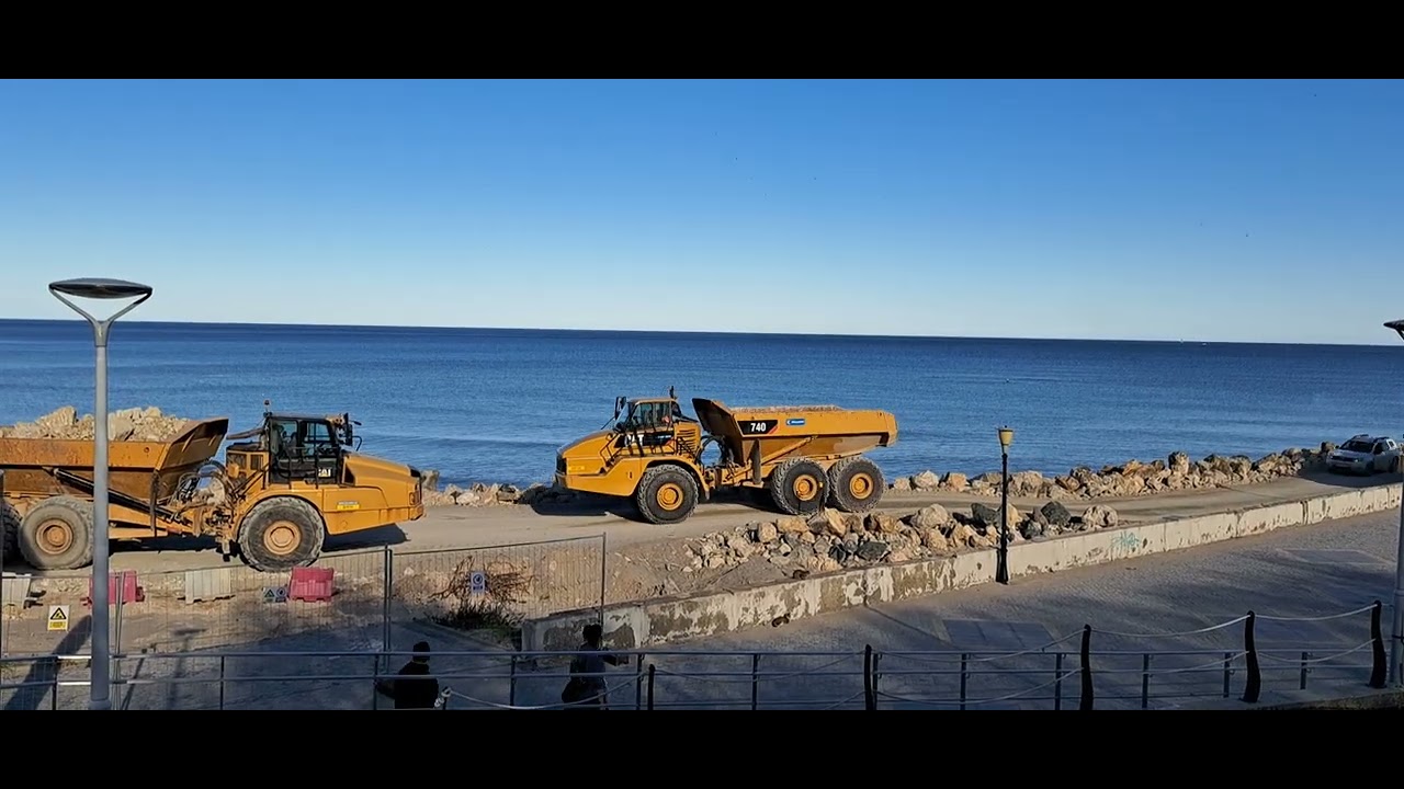 Mangalia, spre finalul lunii octombrie 2025 – Lucrările de extindere a plajelor avansează