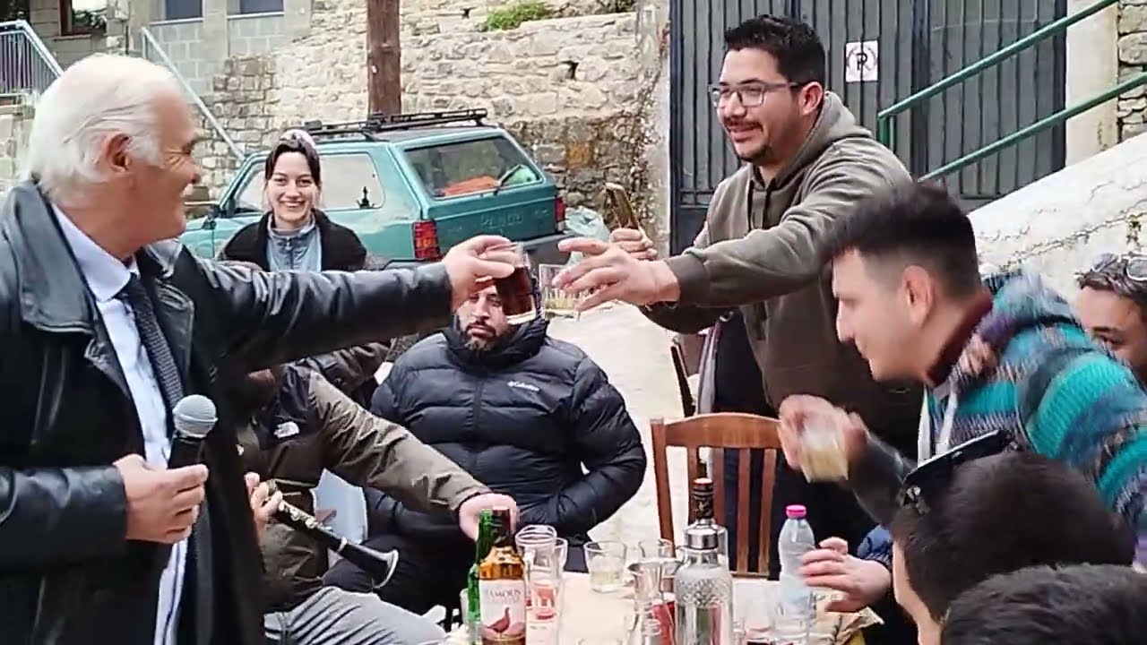 Κώστας Γεροδήμος Αποστόλης Μετσοβίτης: Άγναντα καθαρά Δευτέρα (Σόου 1)