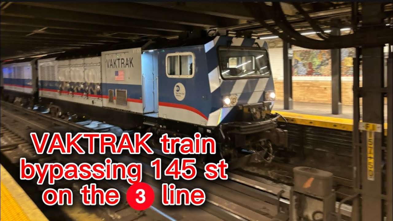 Vaktrak Train bypassing 145 st on the 3 line (2025)