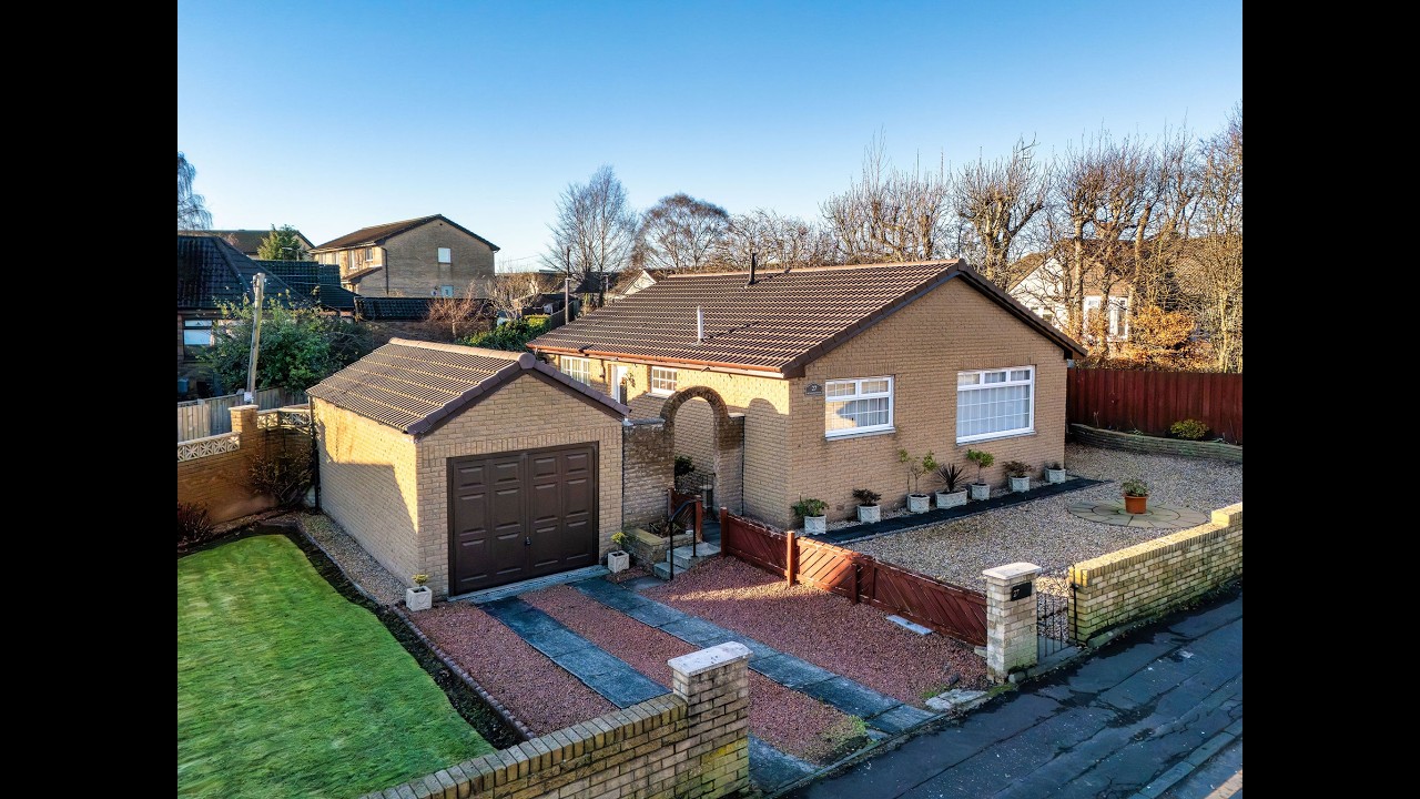 Seldom Available Immaculate 2 Bed Detached Bungalow in Larbert | Gordon Henry.