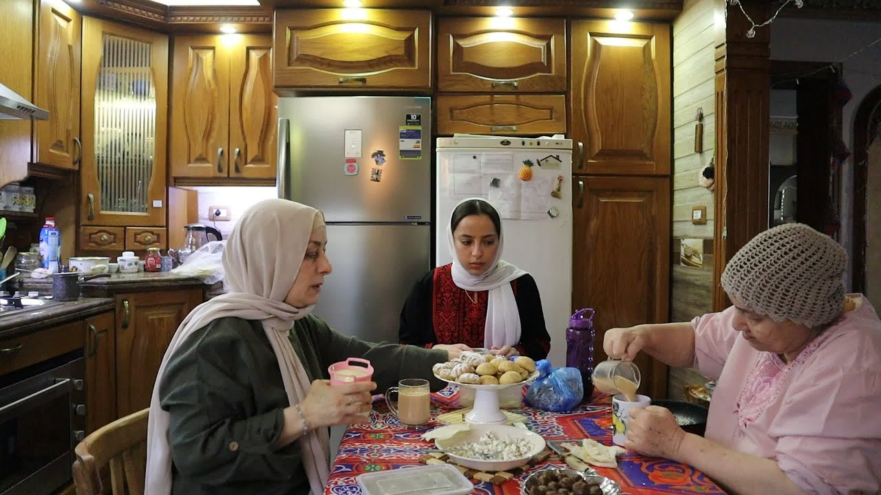يوميات آل بهاء - رنجه و كحك و شاي بلبن