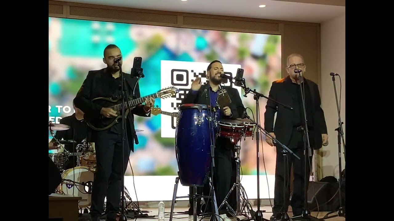 D’ Compadres en vivo desde el Hotel Marriott del Condado en San Juan PR. 
