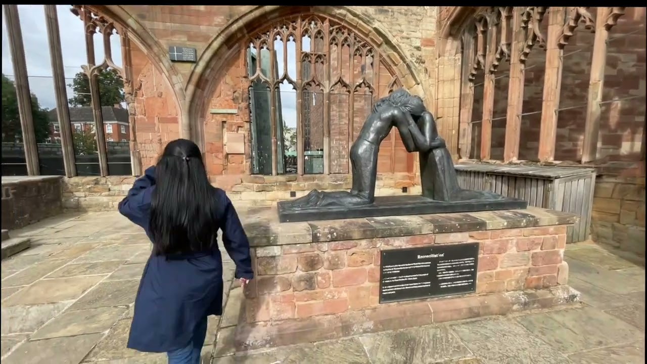 Coventry cathedral/Holy trinity church/New cathedral in Coventry (England)