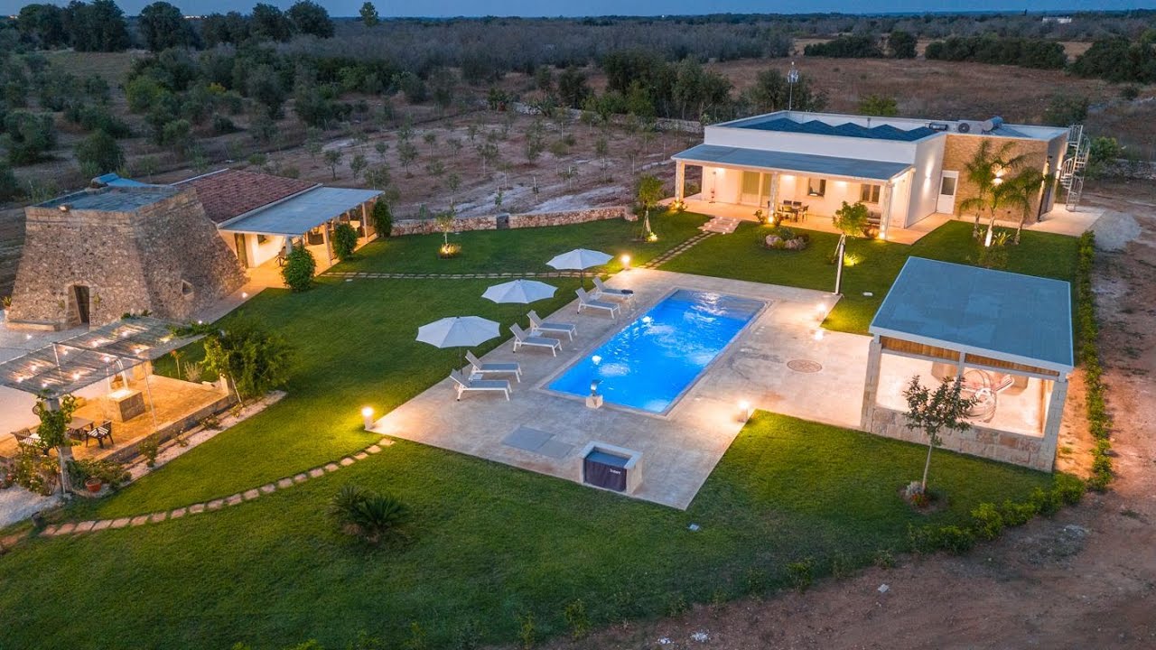Villa con piscina e pajara Salentina per gruppi affitto in maniera esclusiva