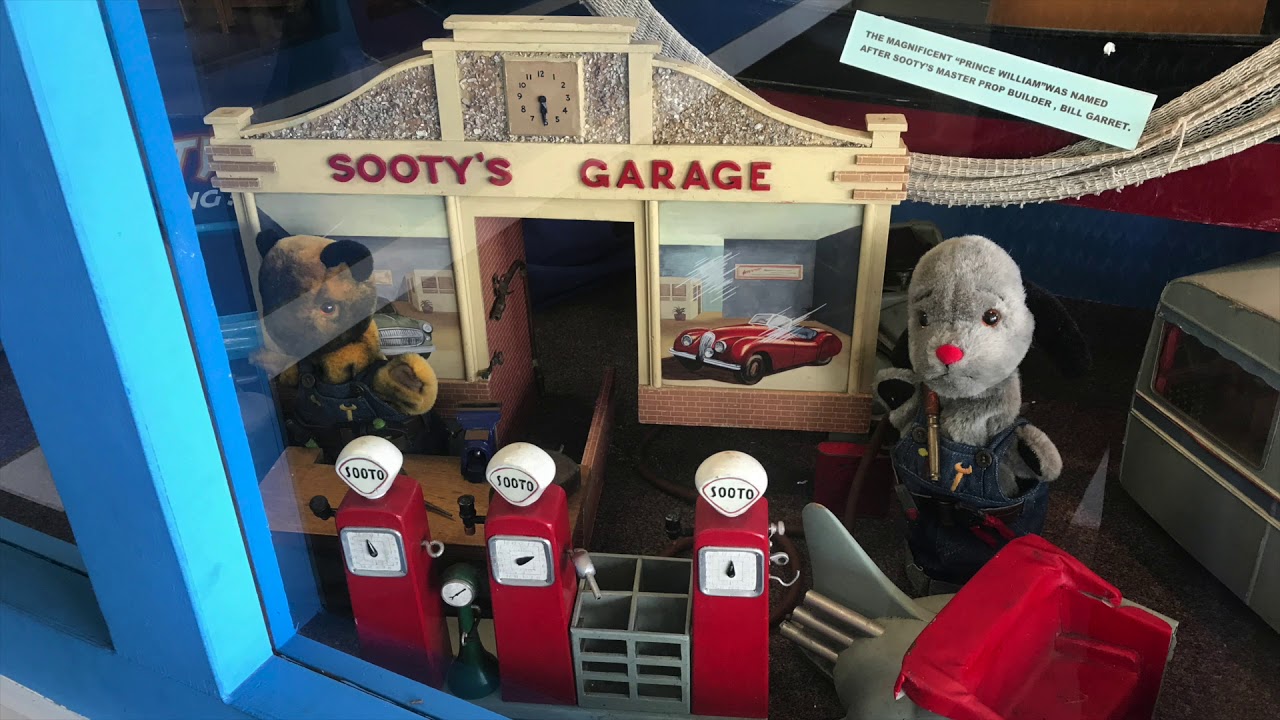 sooty and sweep at brean leisure park 2017