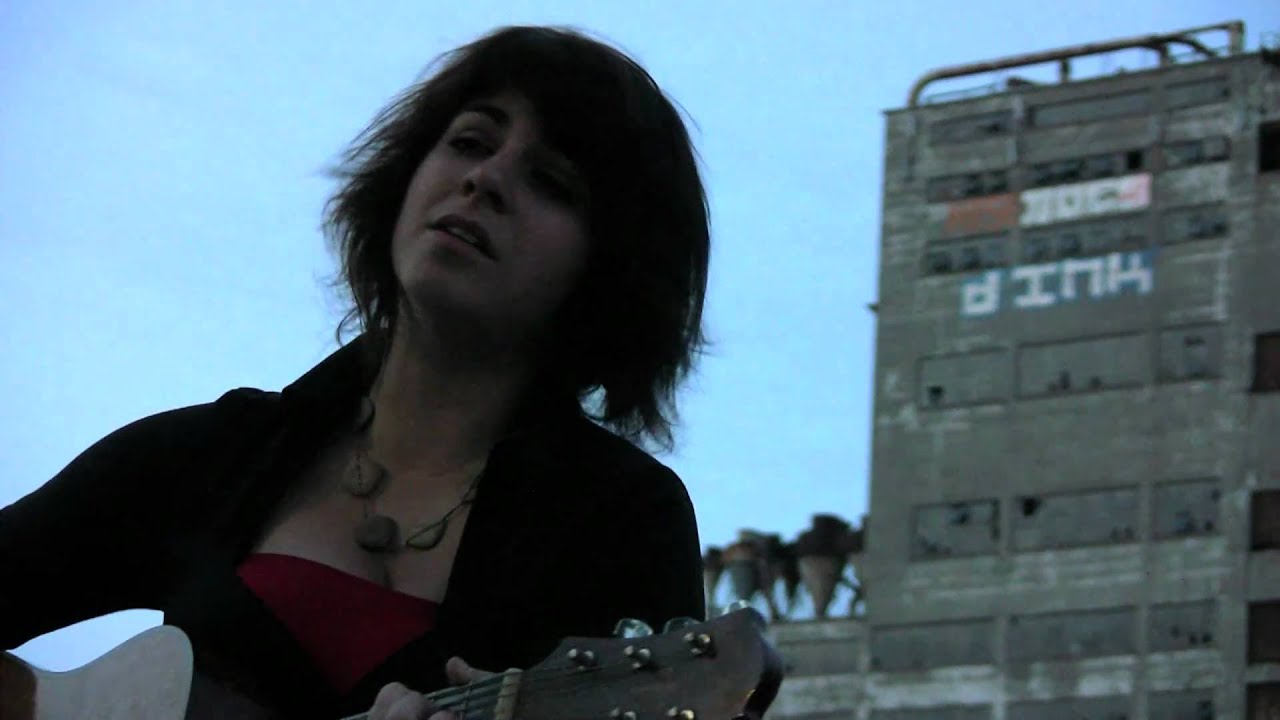 Lisa Leblanc - Y Fait Chaud