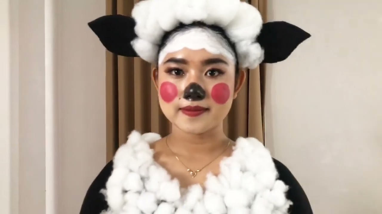 CARA PEMAKAIAN KOSTUM DAN MAKE UP  DOMBA