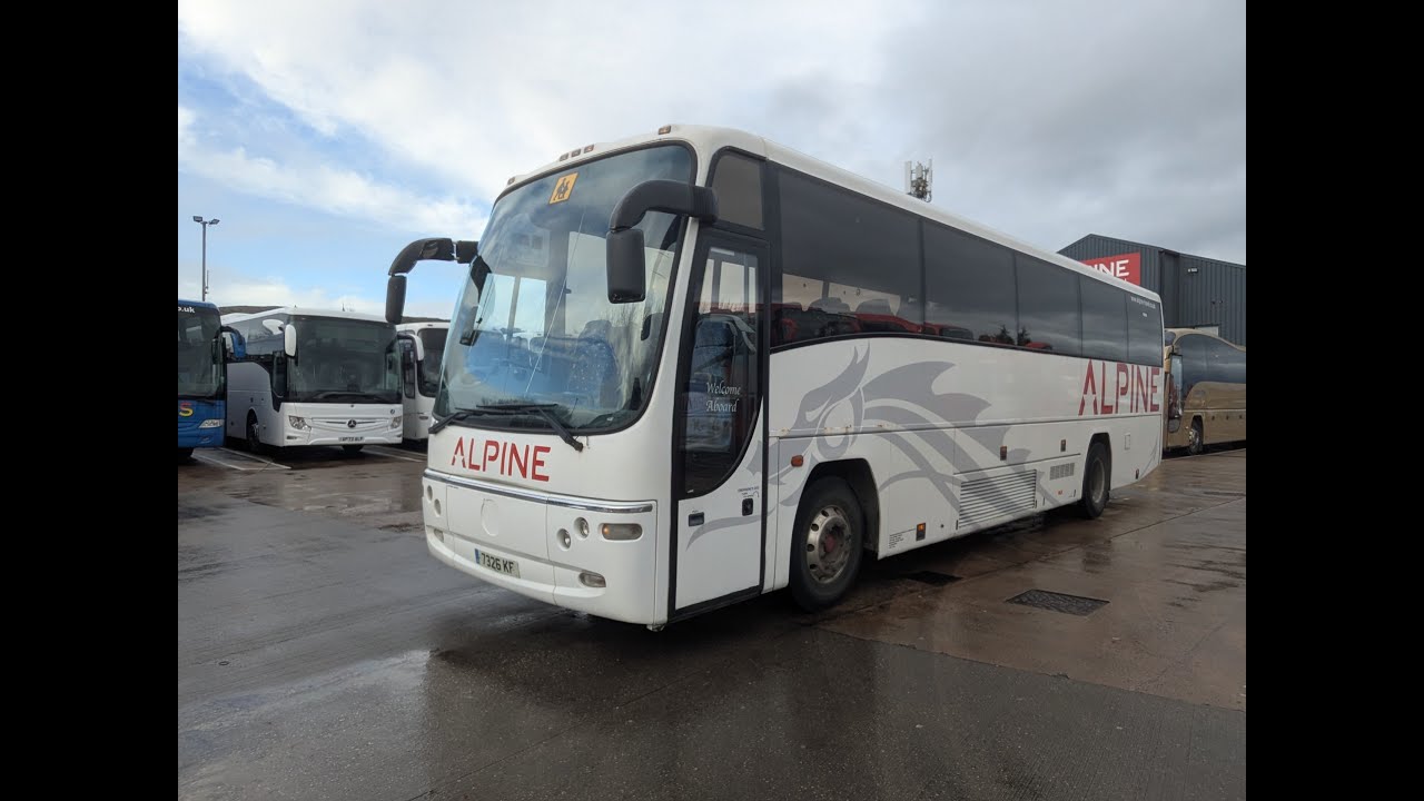 7326 KF - 2002 (02) Volvo B12M Plaxton Panther