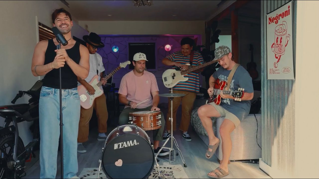 Hopeful. - EVERYTHING IS BETTER (Lyric Video)