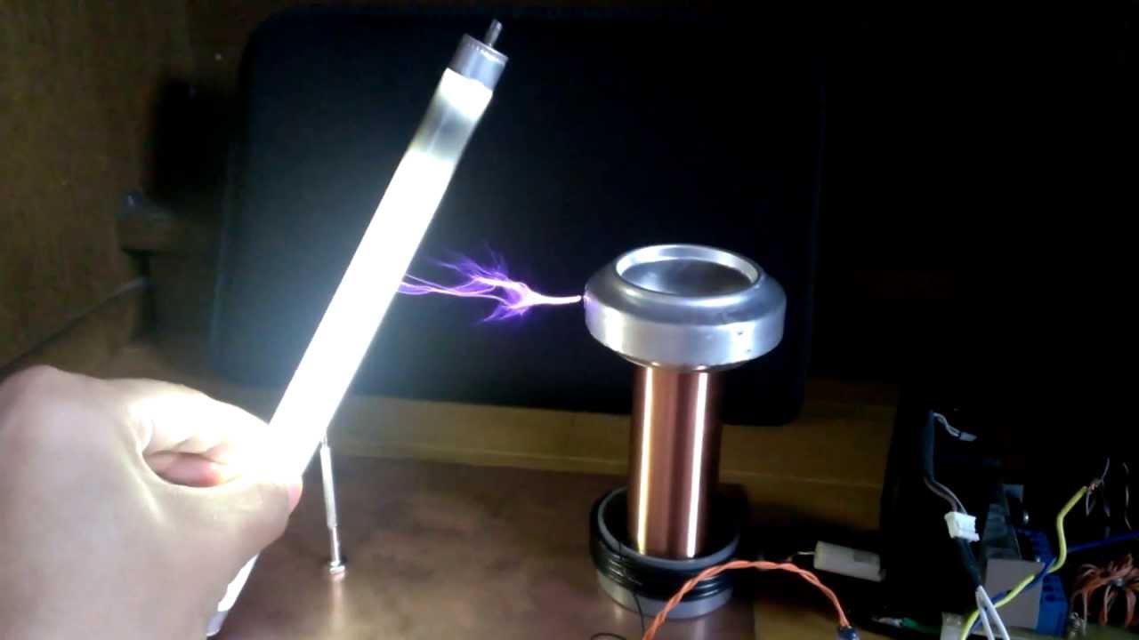 Micro musical DRSSTC （小型テスラコイルによる演奏）