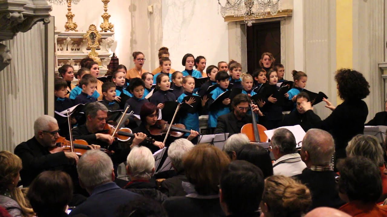 Lullaby  Occhi grandi - canzone di Andrea Basevi e Roberto Piumini