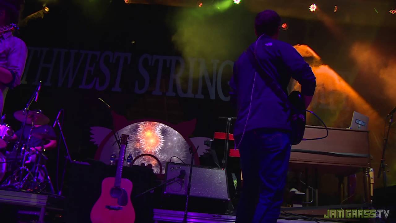 Yonder Mountain String Band - Pigs (Three different Ones) - 2016 Northwest String Summit