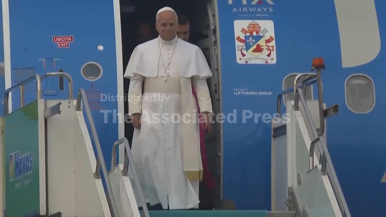Pope Leo arrives in Turkey to begin his first foreign trip