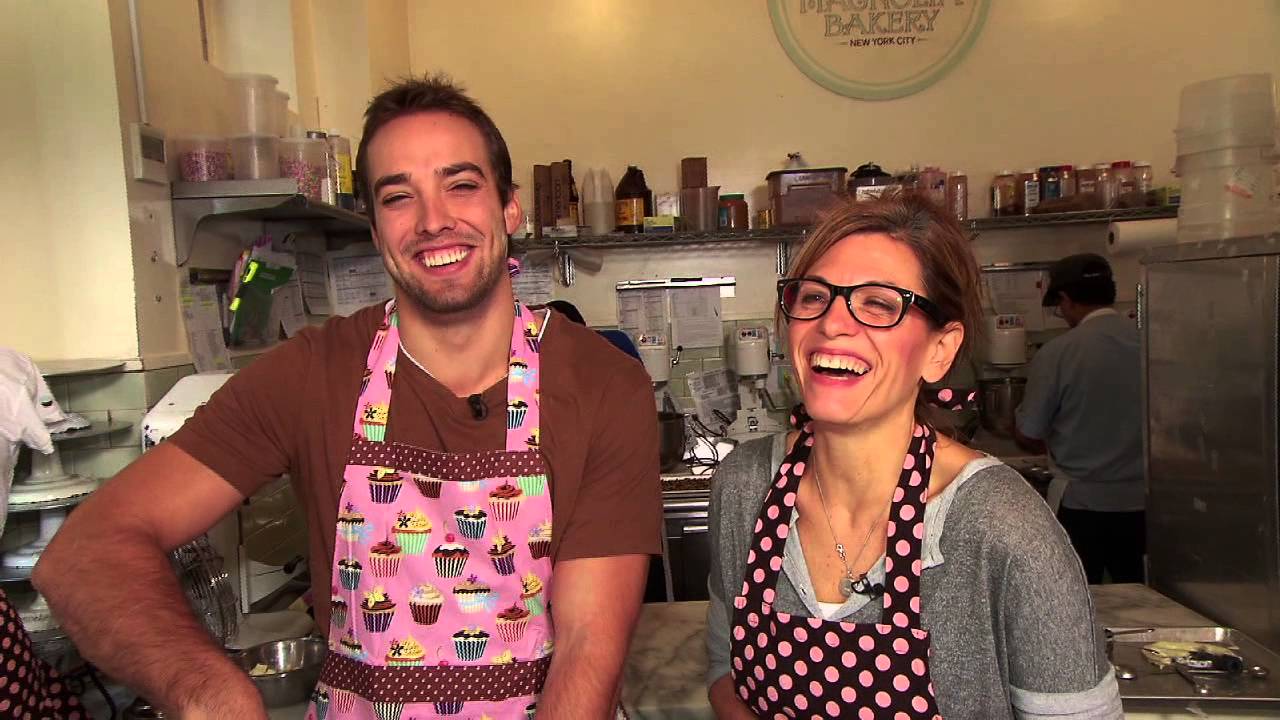 Cosmo Food: Magnolia Bakery NYC