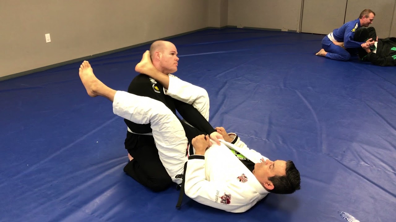 Spider guard sweep and attacks