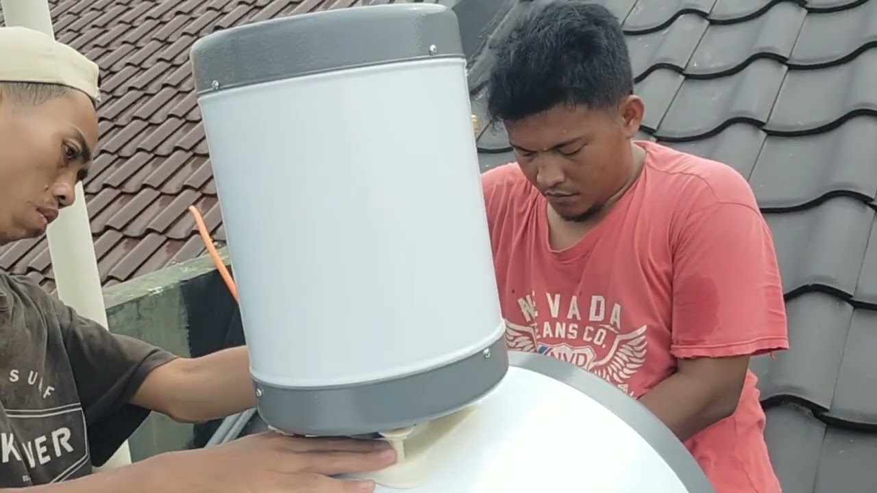 pasang air panas inti solar