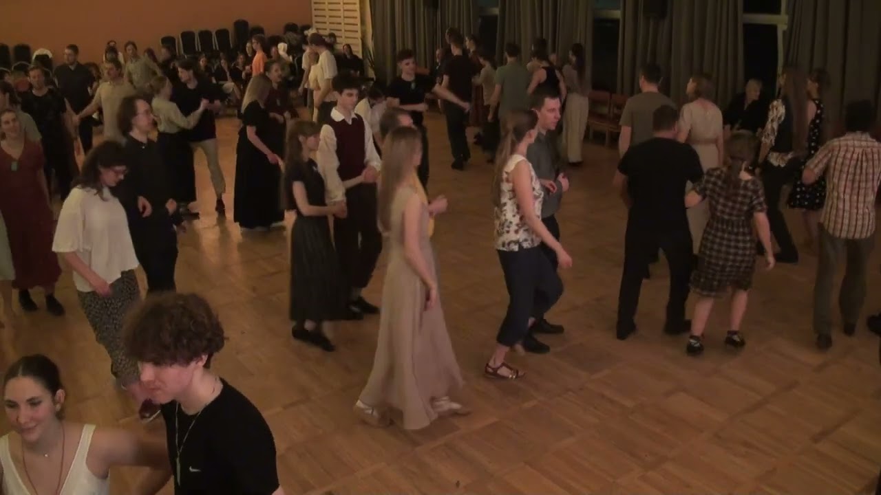 17. Gikšu danču naktī 00103