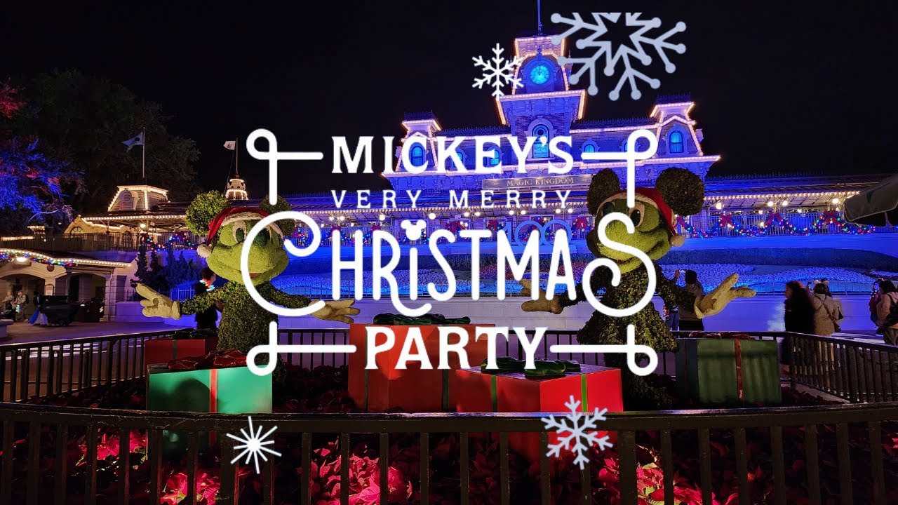 🎄 Entering Mickey's Very Merry Christmas Party | Magic Kingdom 2023 | 4K Walkthrough