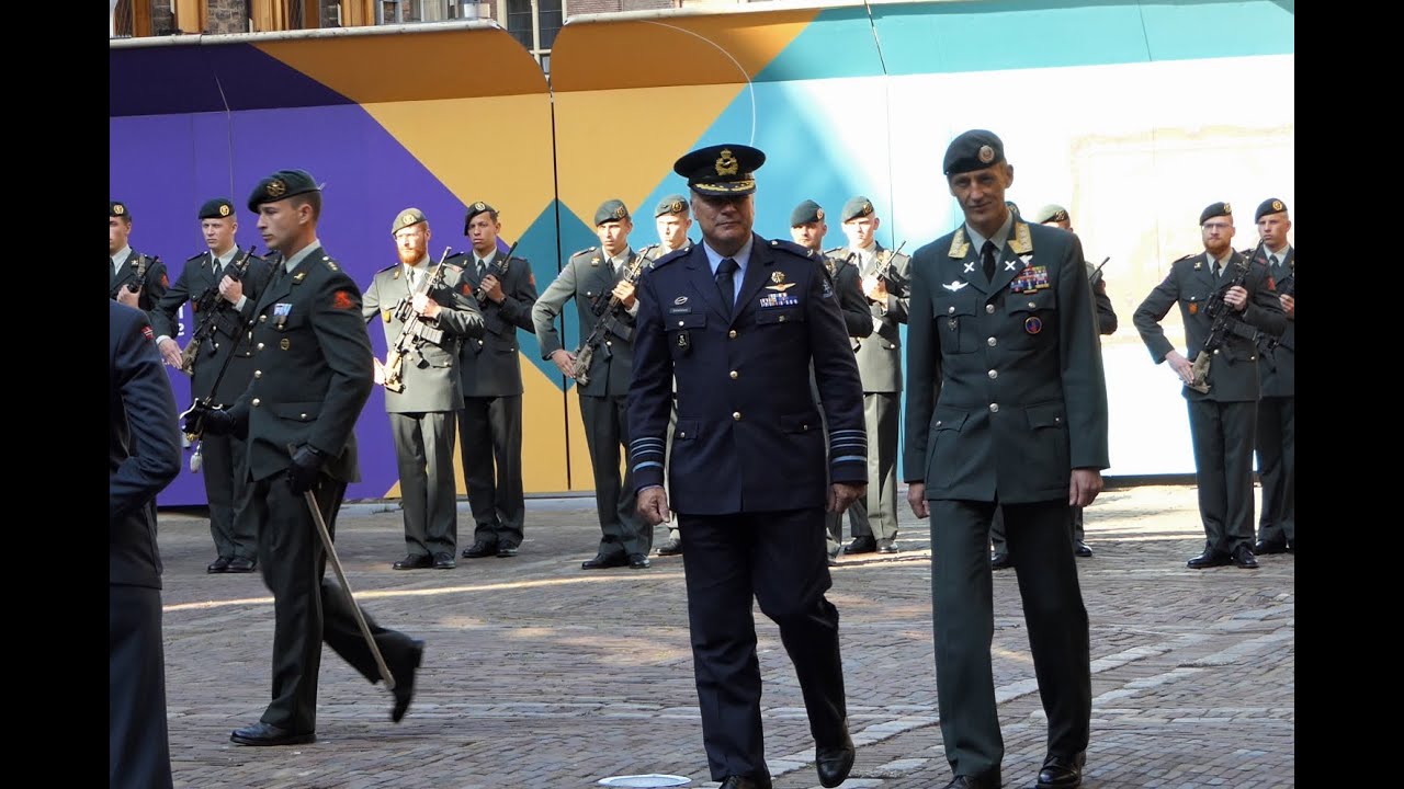 Ontvangst CDS Noorwegen Generaal Eirik Kristoffersen -  KMKJWF - Binnenhof Den Haag