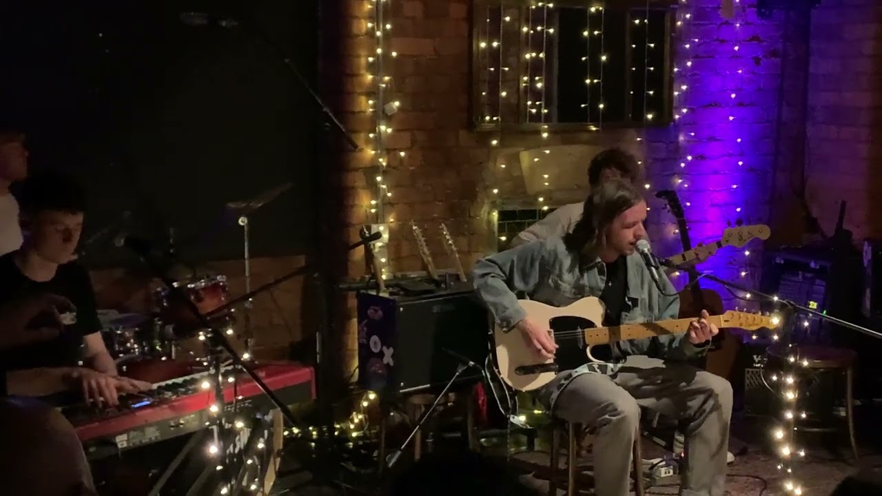 Rosellas - Slowdance (unplugged) - The Whiskey Jar, Manchester - 25 August 2022