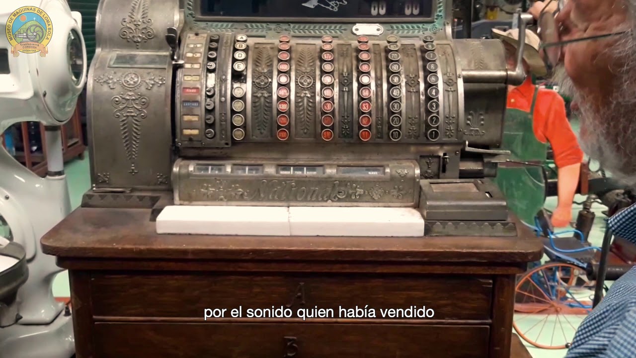 Caja Registradora Antigua - Museo de Máquinas