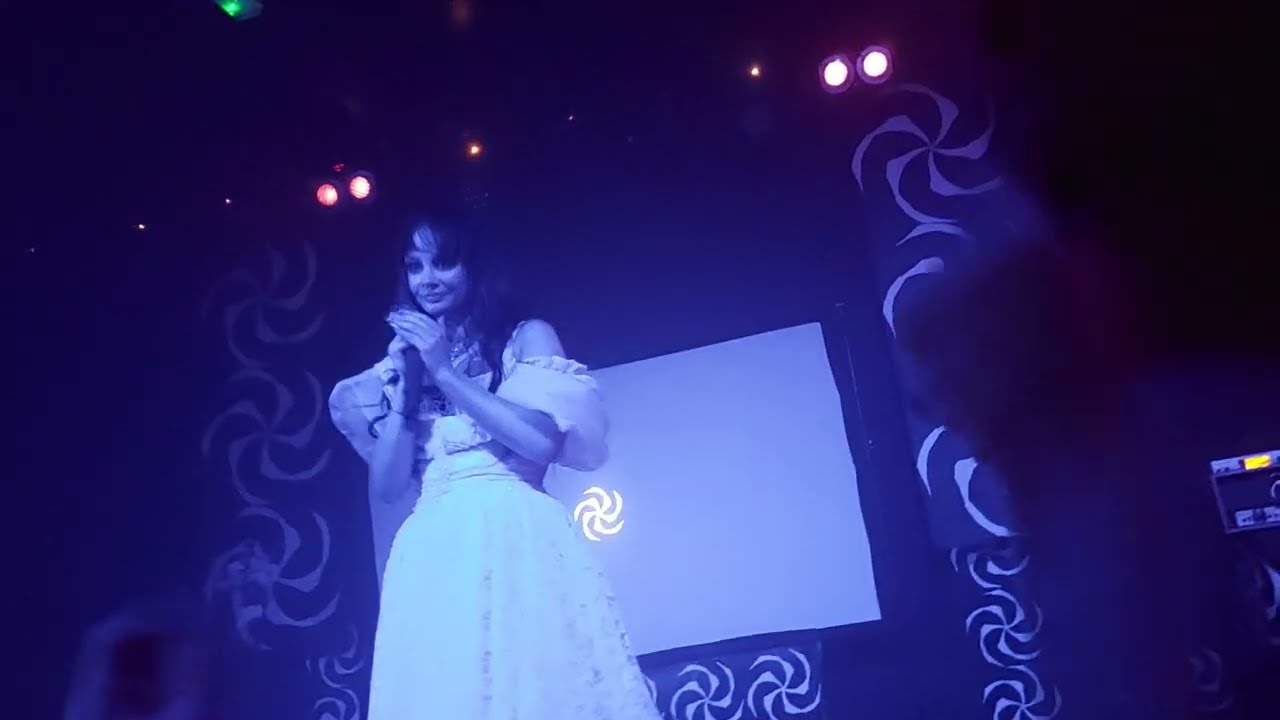 Zheani - Dirtbike (Live) (MAENAD World Tour, G2, Glasgow, 18/05/2024)