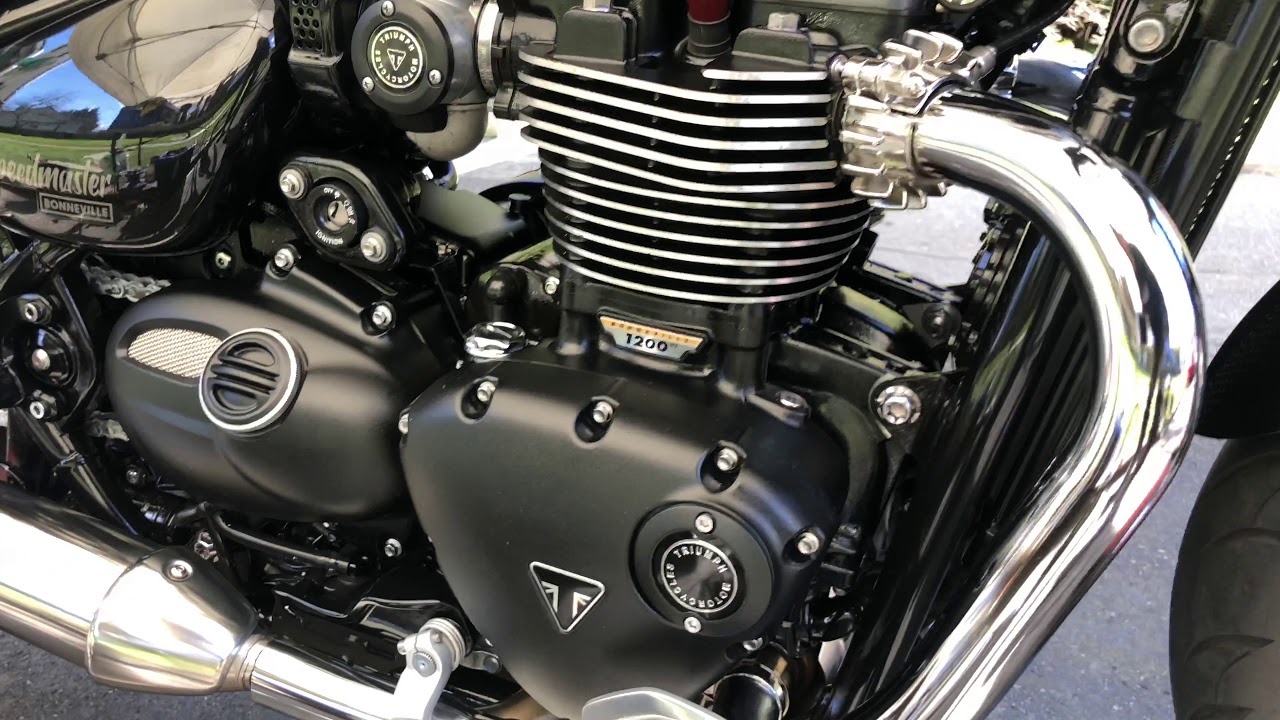 TRIUMPH SPEEDMASTER DETAIL/VALET