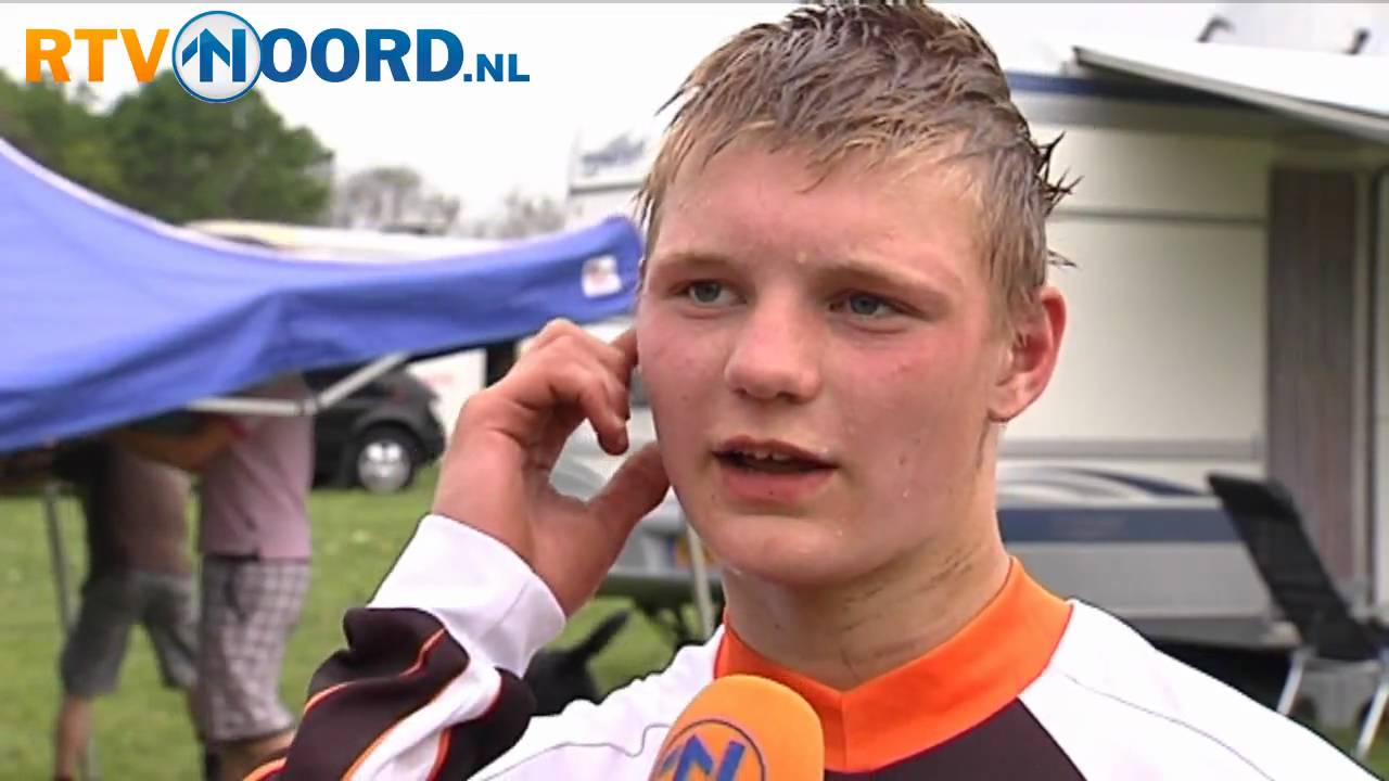 Jonge motorcrossers schitteren op circuit Trimunt