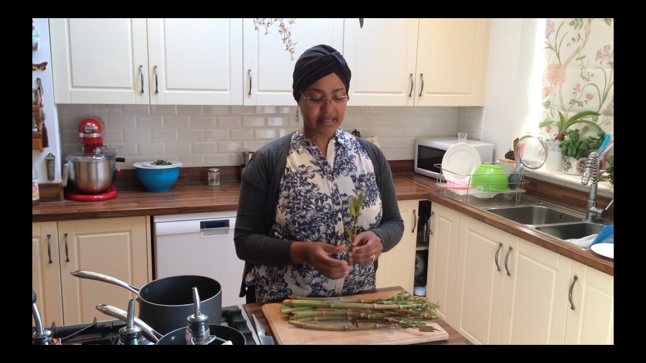 Mina's Basket Case 1: Japanese Knotweed Cake