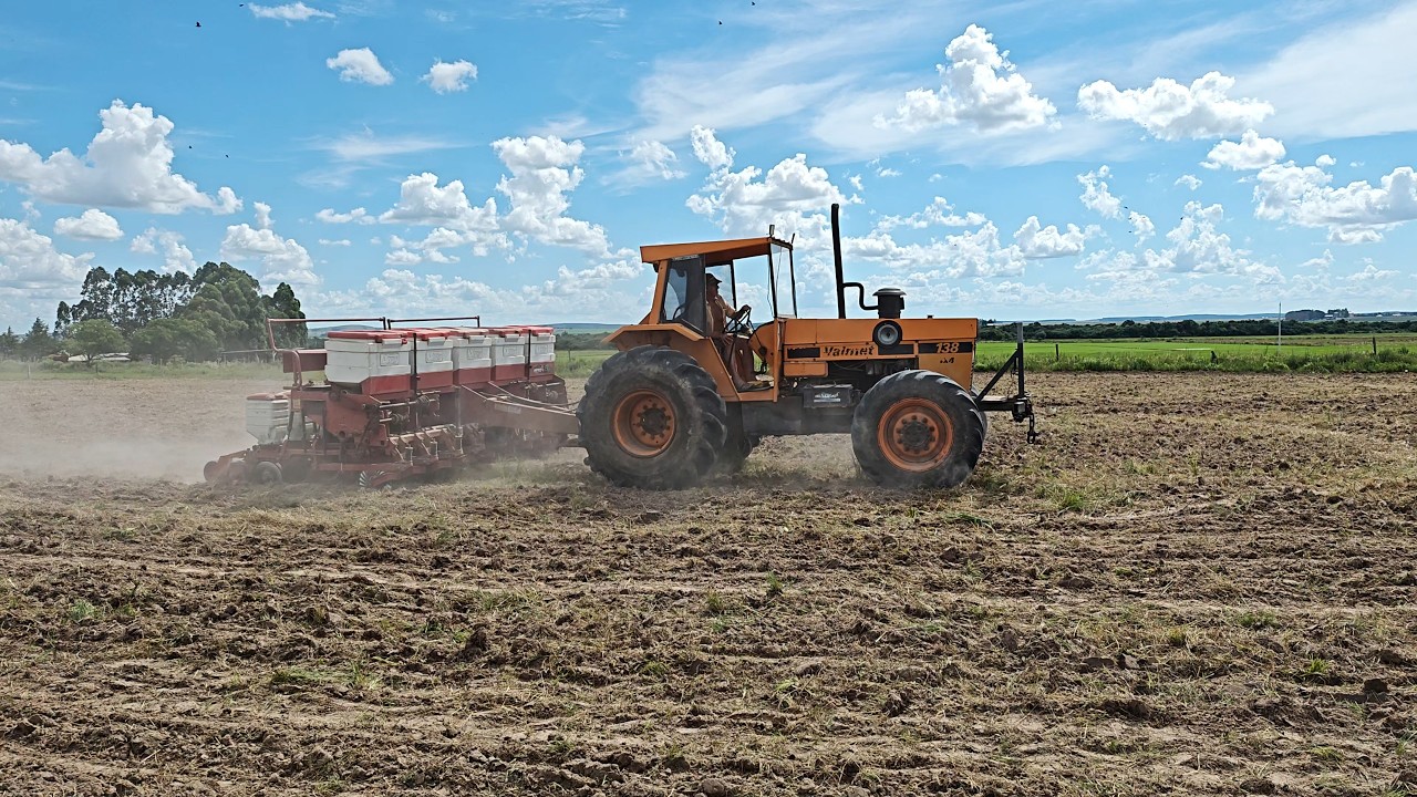 VALMET 138 NO PLANTIO DE SOJA ( Segundo corte de grade)