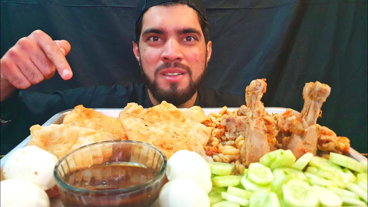 Eating Macaroni with Chicken & Samosas - ASMR
