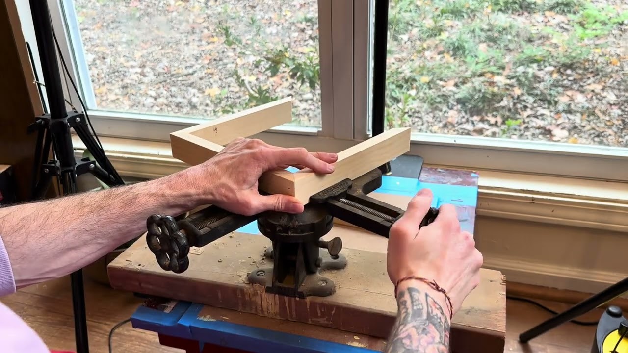 Basic Canvas Making Part 1 - assembling the stretcher on my antique Stanley No. 400