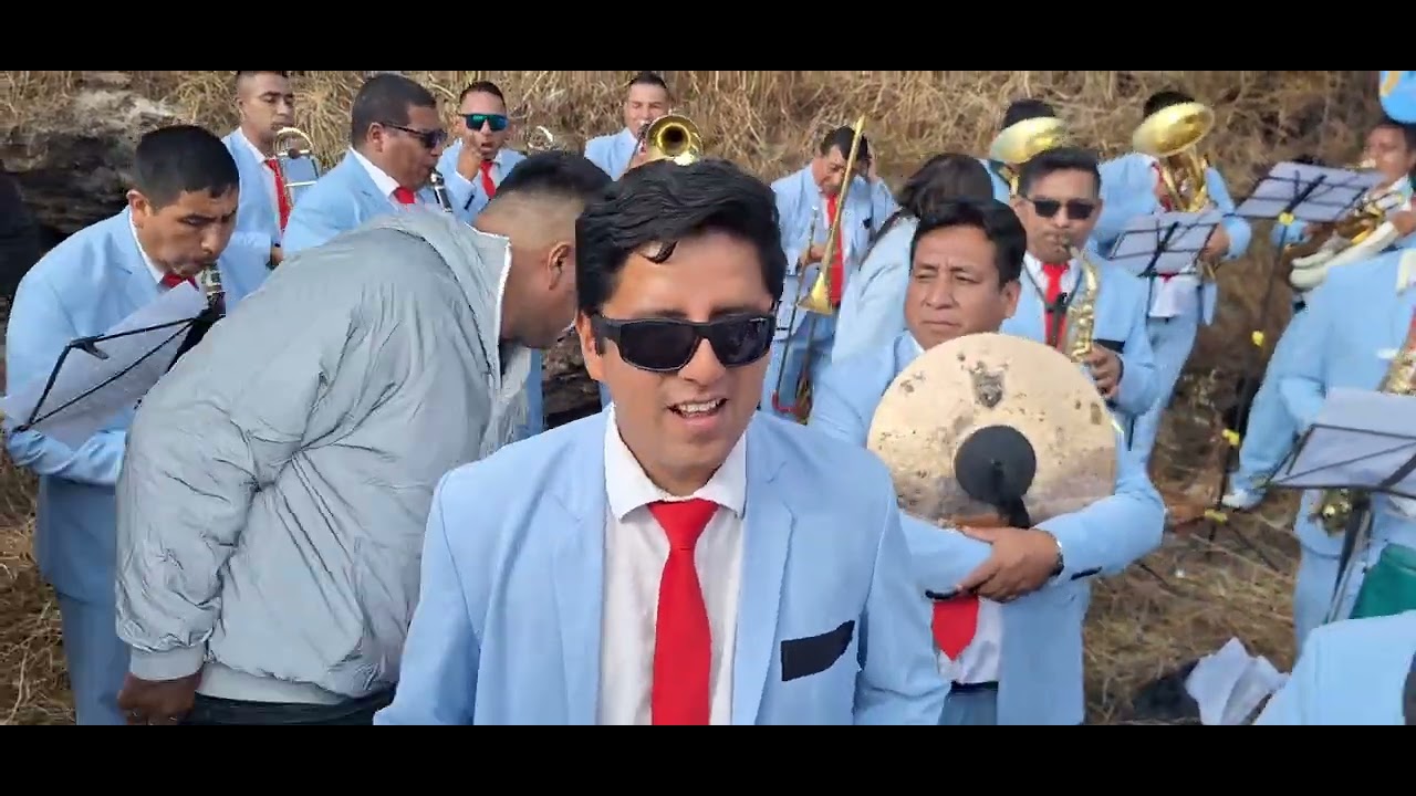BANDA JAZZ. JUVENTUD YAUYOS  HUAYNOS CANTEÑOS  CEL 998948565  VICTOR VILCHEZ FLORES