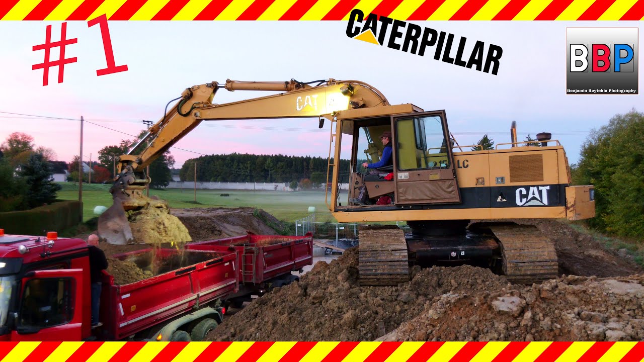 Caterpillar 215D & Mercedes, Volvo Trucks, Bergkirchen, Germany, 20.10.2021. #1