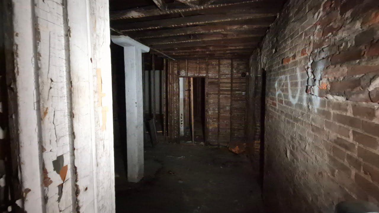URBEX HILL в прямом эфире! Жуткая церковь, которой 140 лет!