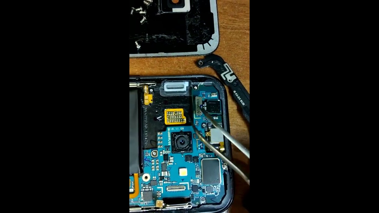 Разборка Samsung A3 2017 (a320f)/ Disassembly Samsung A3 2017 (a320f)