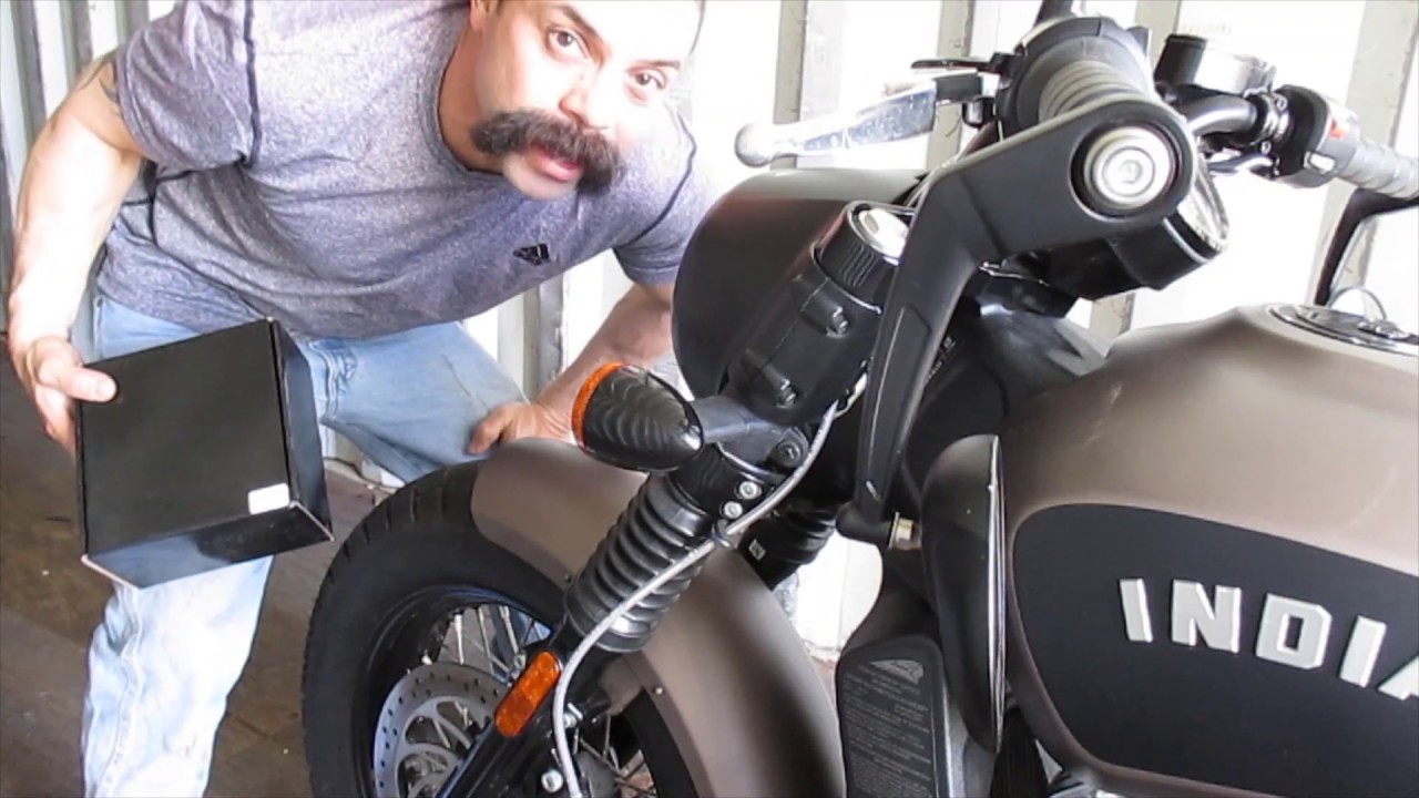 Changing the headlight on the Indian Scout Bobber