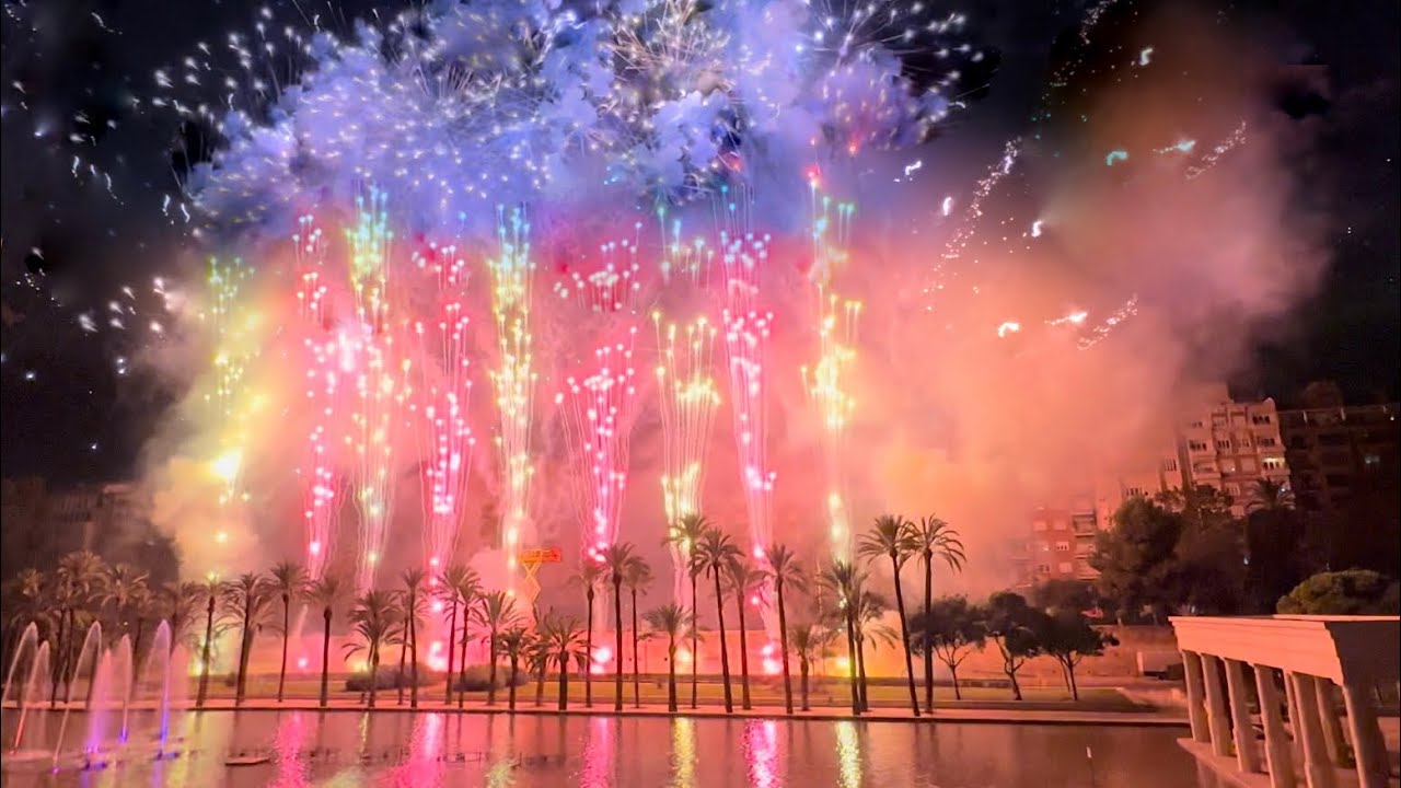 Castillo reinaguración del Palau de la Música - VALENCIA - 30 octubre 2023 💥 Pirotecnia Vulcano 💥