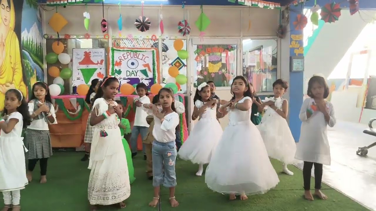 DANCE BY PRE PRIMARY STUDENTS #SRIVEDA UNIVERSE THE SCHOOL # BACHUPALLY #