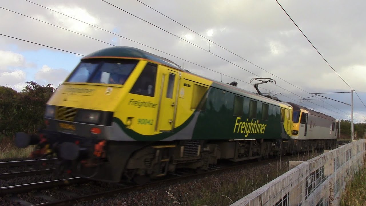 90042 drags 92043 on 0Z92 at Cartland 16.10.16