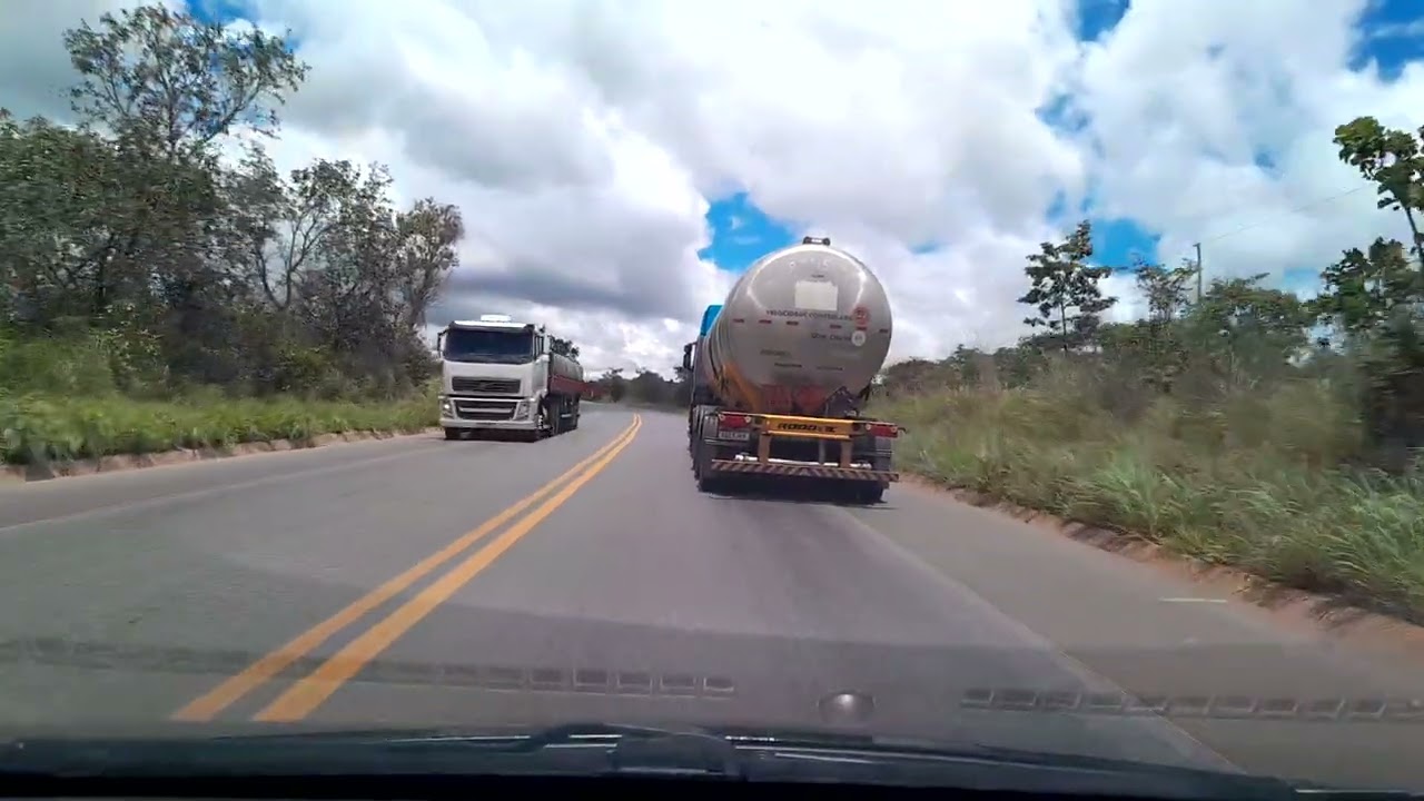 BR 251 chegando em montes claro Minas Gerais 