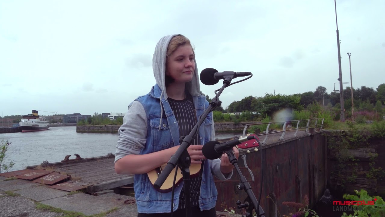 Skarlett Butler - A Little Bit Too Wide (Landmark 2021)