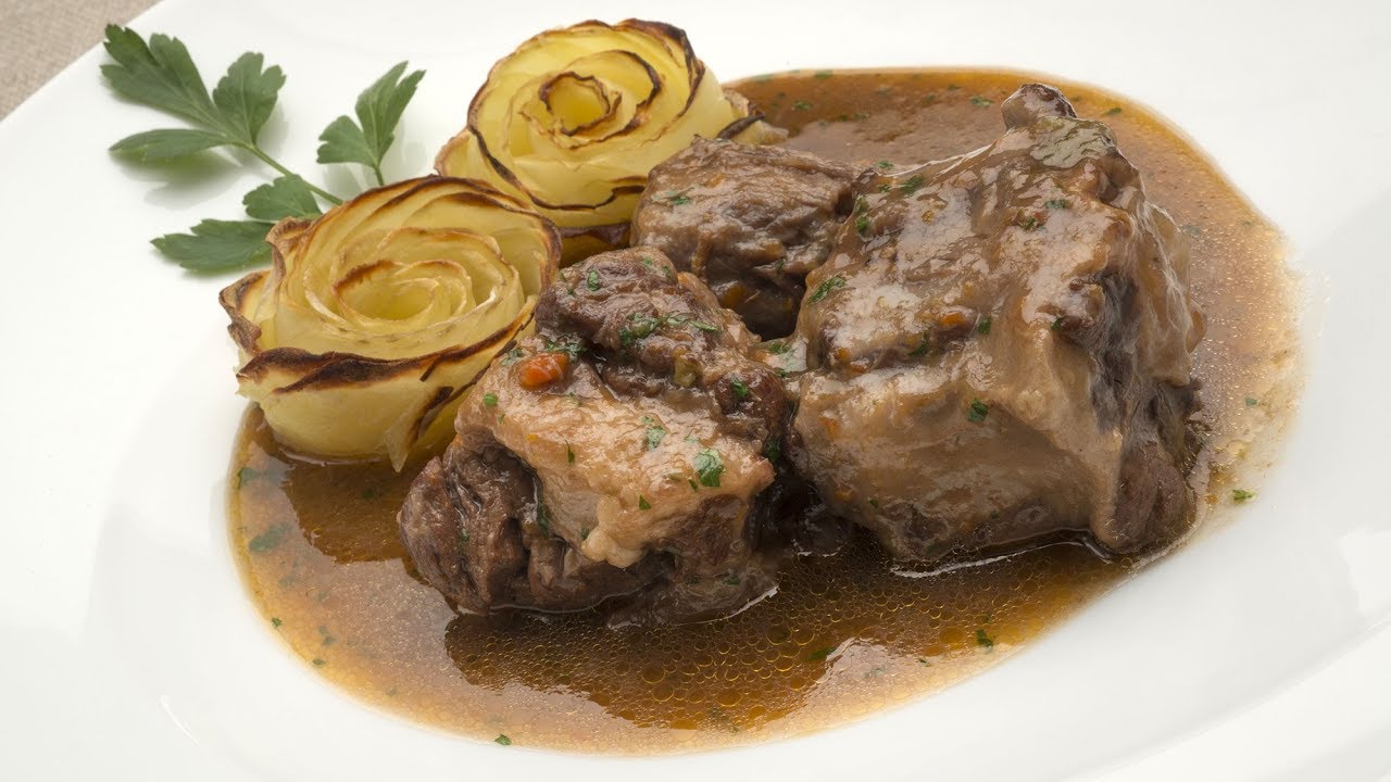Rabo en salsa de vino tinto y chocolate de Karlos Arguiñano - Programa completo