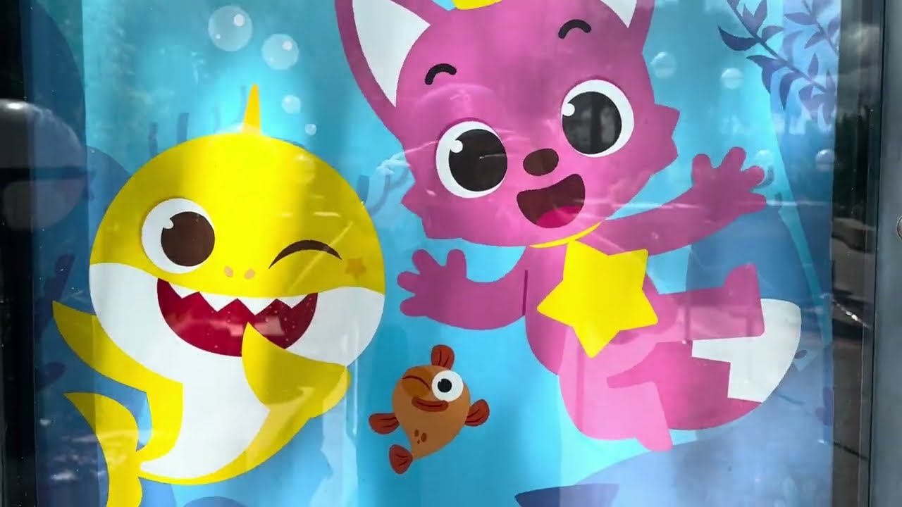 Baby Shark and Pinkfong's FIN-Tastic Adventure at Seaworld (Full Performance 4K)