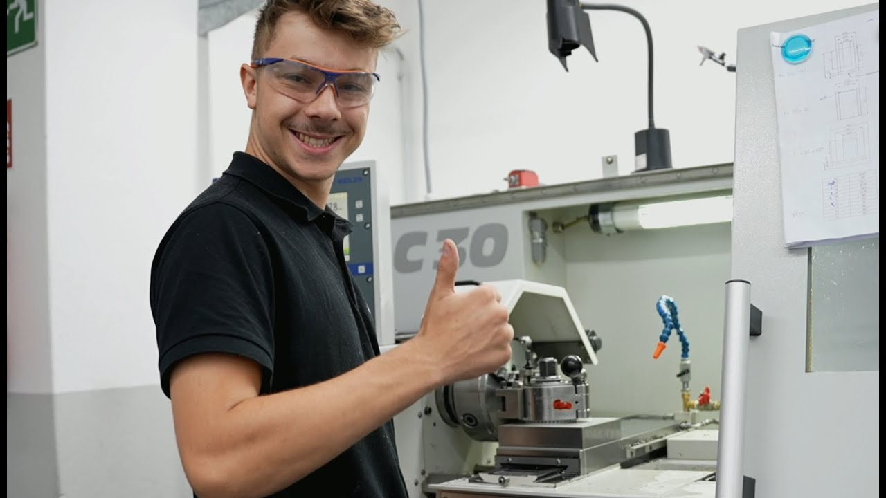 Ausbildung als Werkzeugmechaniker*in bei toolcraft #ausbildung